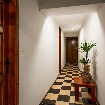 Homelike Guest House كيرينيا المظهر الخارجي الصورة