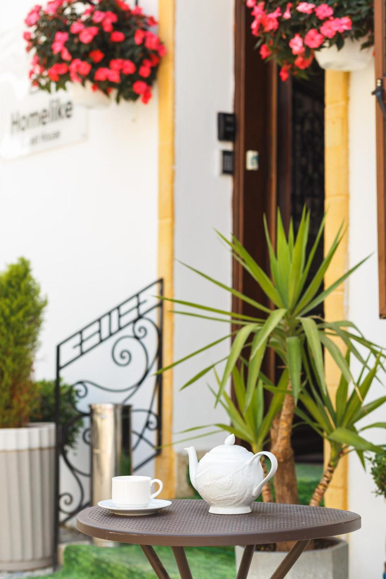Homelike Guest House كيرينيا المظهر الخارجي الصورة